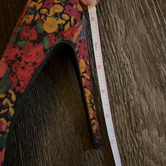 Xhilaration Floral Heels - Picture 6 of 8